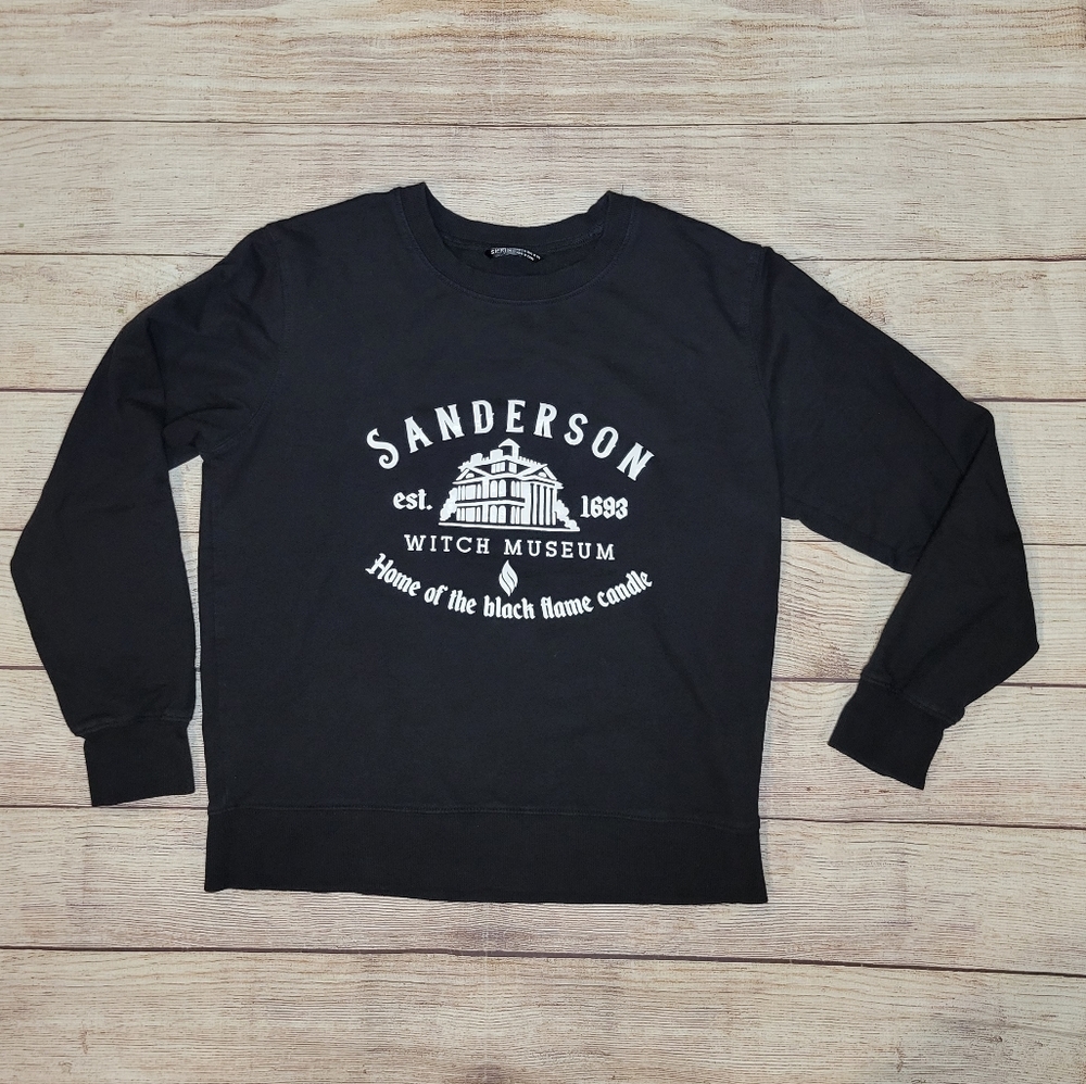 Hocus Pocus Sanderson witch museum graphic sweatshirt